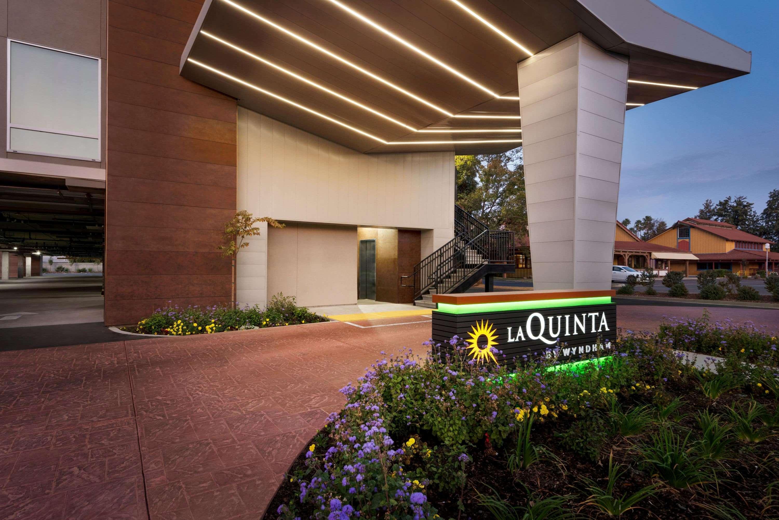 La Quinta By Wyndham Clovis Ca Ξενοδοχείο Εξωτερικό φωτογραφία